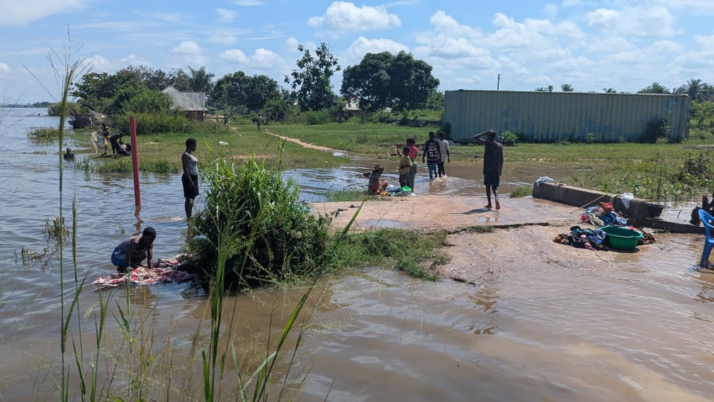 Vue du fleuve et des zones d'intervention à Kindu